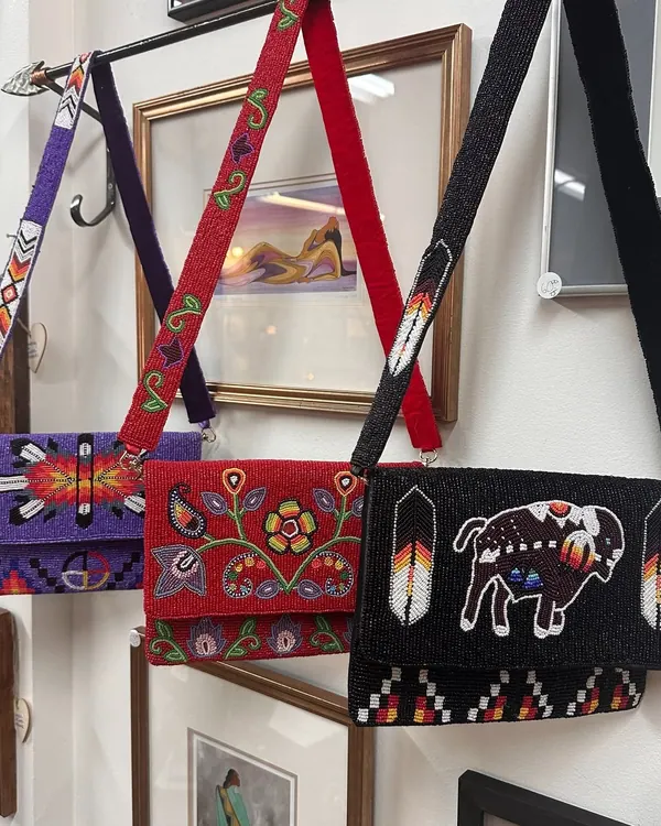 Shoulder bags with Indigenous beadwork
