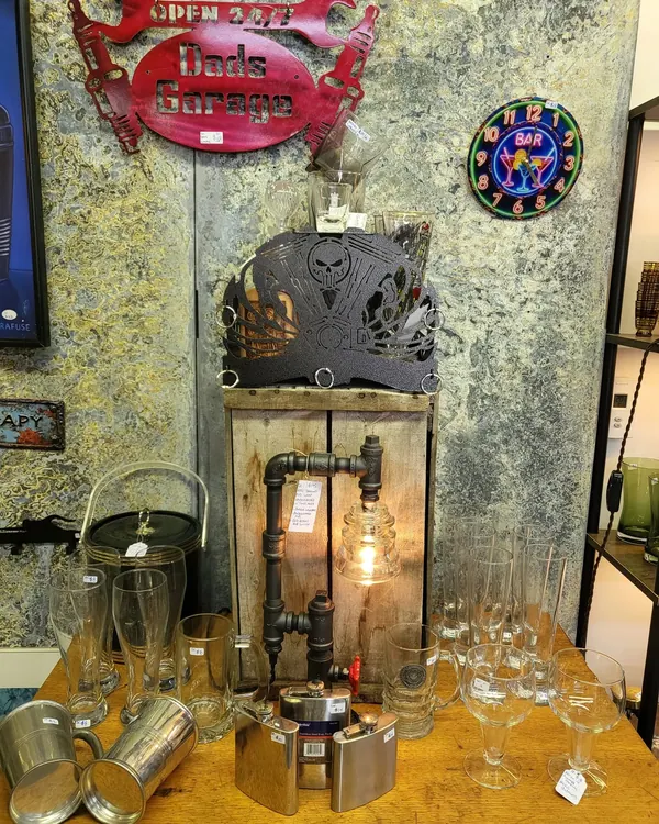 Pipe lamp and glassware display